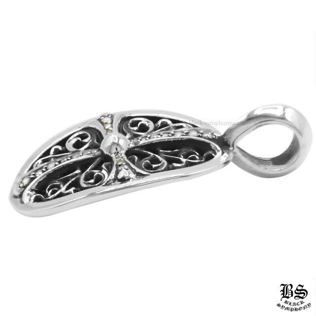 クロムハーツクラシックオーバルペンダントwithパヴェダイヤモンド