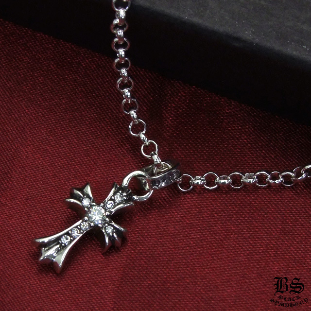 クロムハーツ CHクロスベビーファットチャームwithパヴェダイヤモンド