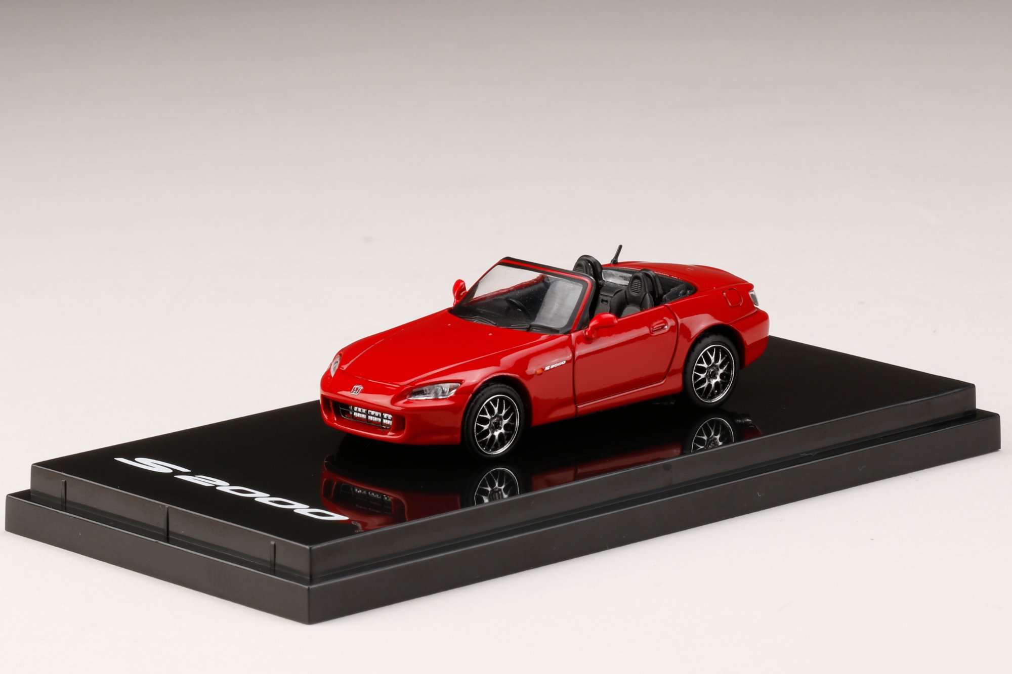 ホビージャパン 1/64 ホンダ S2000 (AP1) Type 200 カスタムバージョン