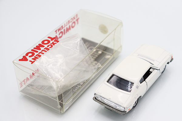 ミニカーショップ ケンボックス トミカ特注（日本製）日産ブルーバード