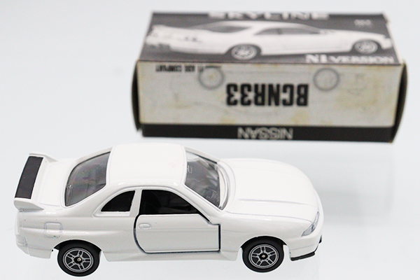 ミニカーショップ ケンボックス トミカ特注（日本製）日産スカイライン