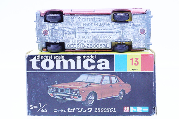 ミニカーショップ ケンボックス トミカ 黒箱☆13☆日産セドリック 2800