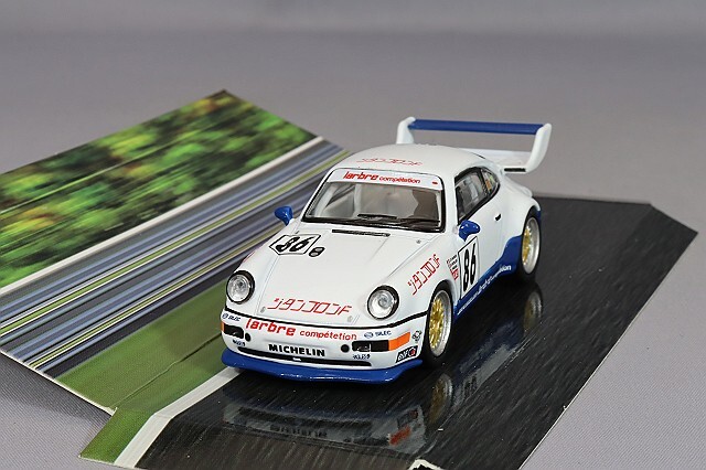 Tarmac x シュコー 1/64 ポルシェ 911 ターボS LM GT 