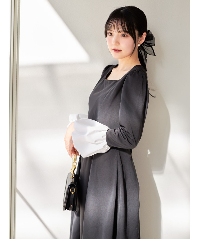 バルーンスリーブバイカラータックフレアワンピース