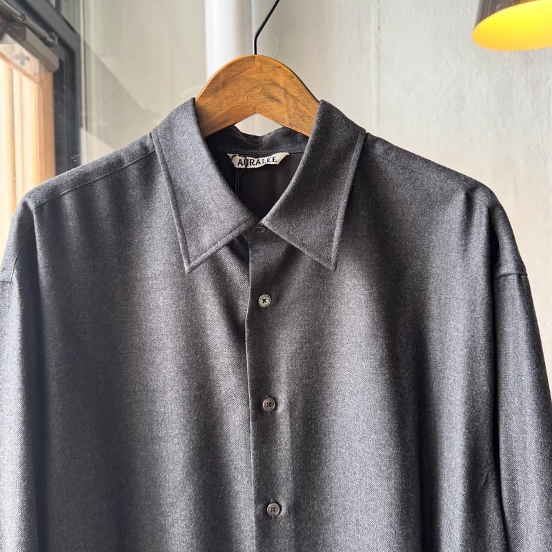 AURALEE SUPER LIGHT WOOL SHIRT | Less Higashikawa