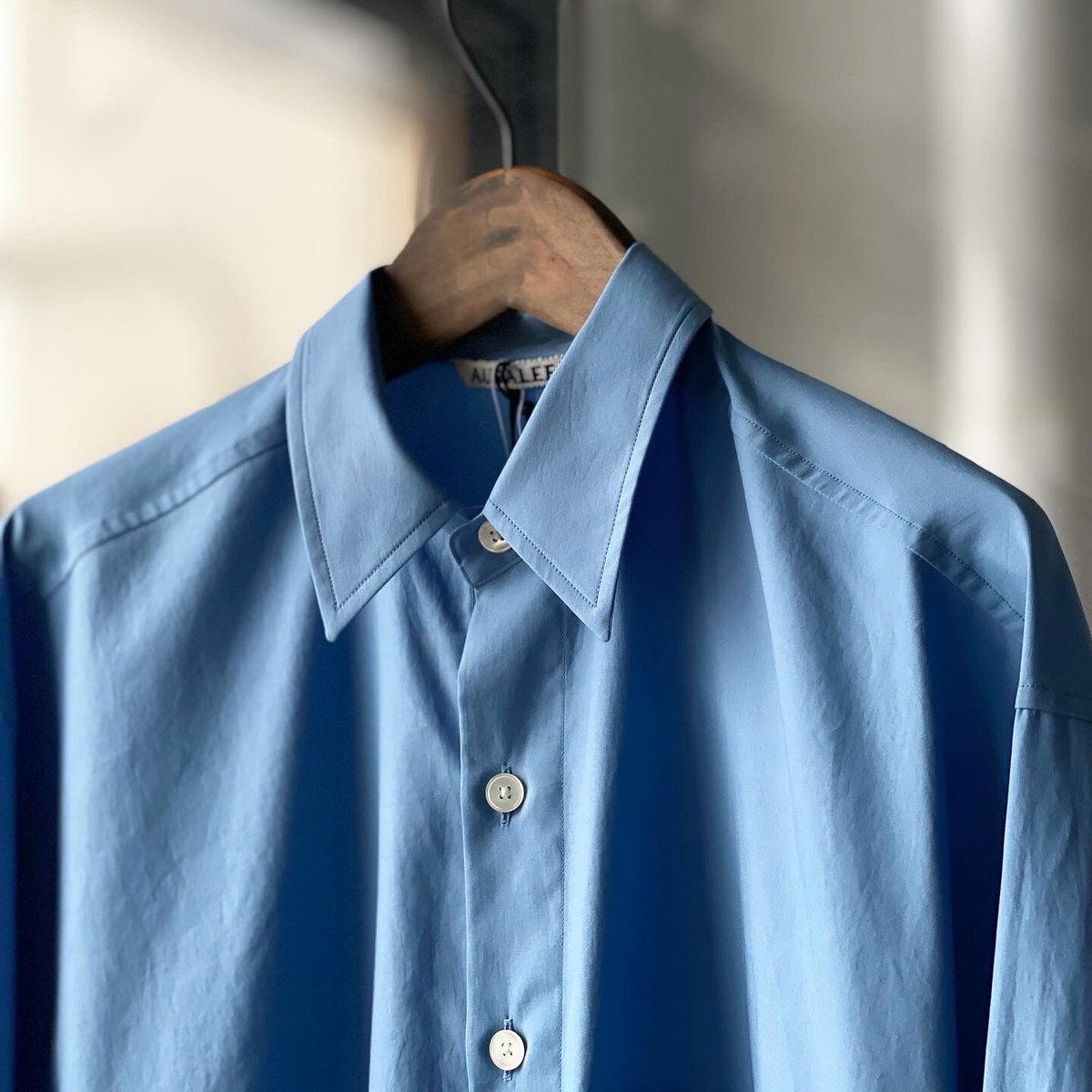 AURALEE WASHED FINX TWILL BIG SHIRT | Less Hi