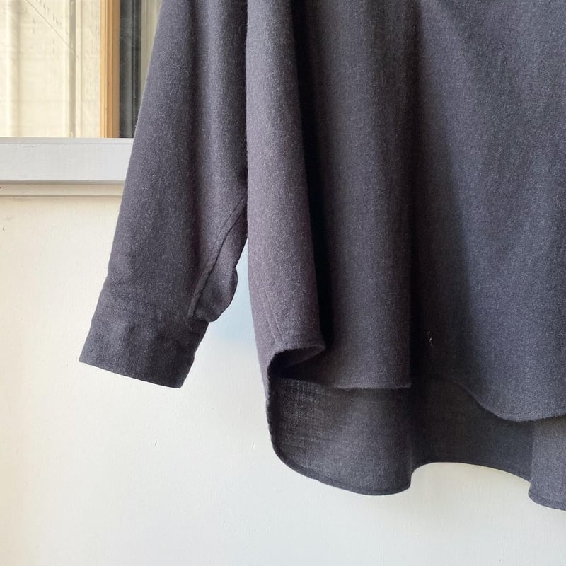 COMOLI ウールビエラ スキッパーシャツ | Less Higashikawa