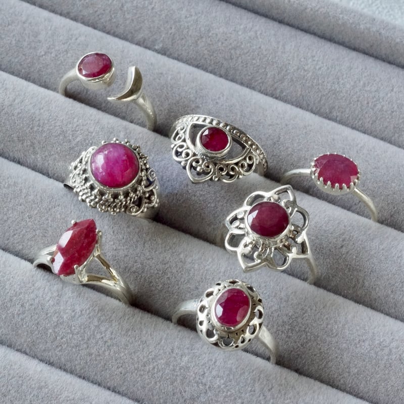 レッド ルビー フラワーモチーフ リング シルバー925 約13.5号（sv-724