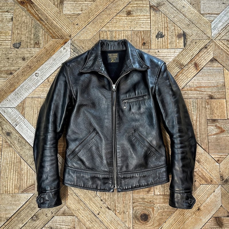 FINE CREEK LEATHERS【Triangle/ﾄﾗｲｱﾝｸﾞﾙ】2027年4月末～