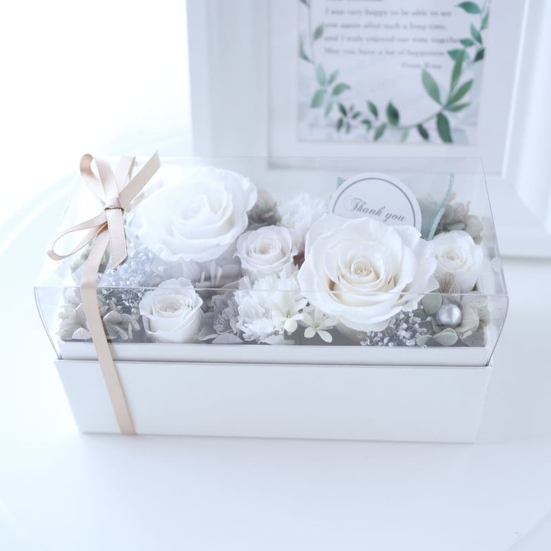 Preserved Flower】ホワイトローズのシャビーシックなケース入フラワー