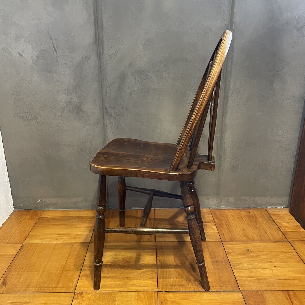 古い椅子 イギリス製 ウィンザーチェア 木製 イス 古道具 アンティーク