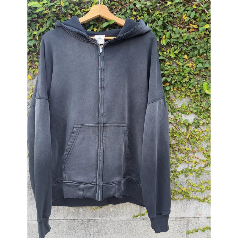 MOOJI MOOJI】OVERSIZE ZIPUP HOODIE AGED | BAKU