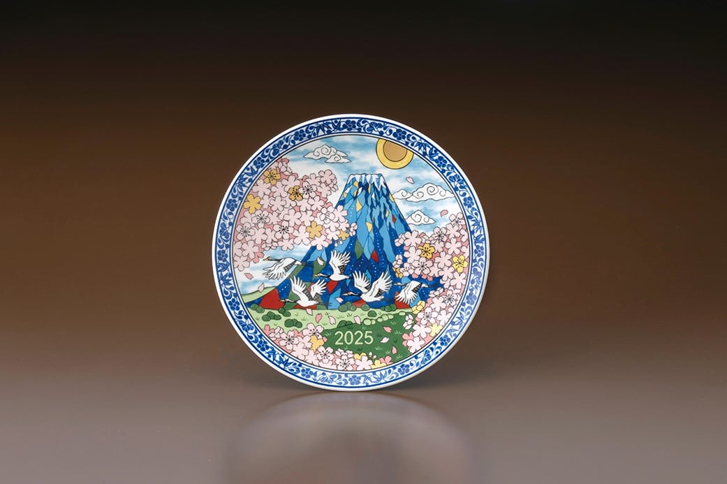 イヤーズプレート2025年「富士爛漫」（皿立付・化粧箱入） | KOBEIGAMA