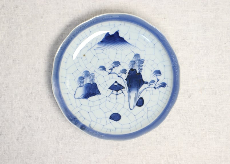 江戸幕末染付氷裂に山水図7寸皿 | 吉祥寺PukuPuku