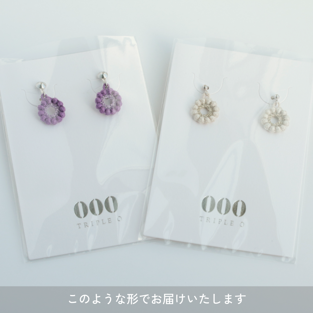 ミニフラワーピアス/イヤリング （ガーネットクリムゾン） | トリプル