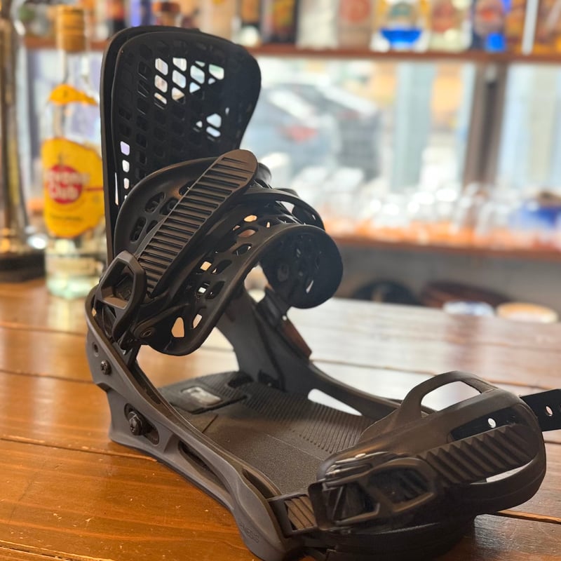 Burton Genesis X Black Matt M | MAGICISLAND