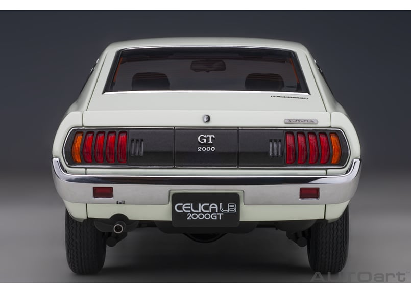 AUTOart 1/18 トヨタ セリカ リフトバック 2000GT （RA25） 1973
