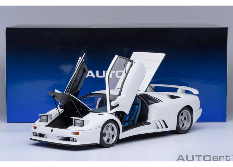 AUTOart 1/18 ランボルギーニ ディアブロ SE30 イオタ （ホワイト
