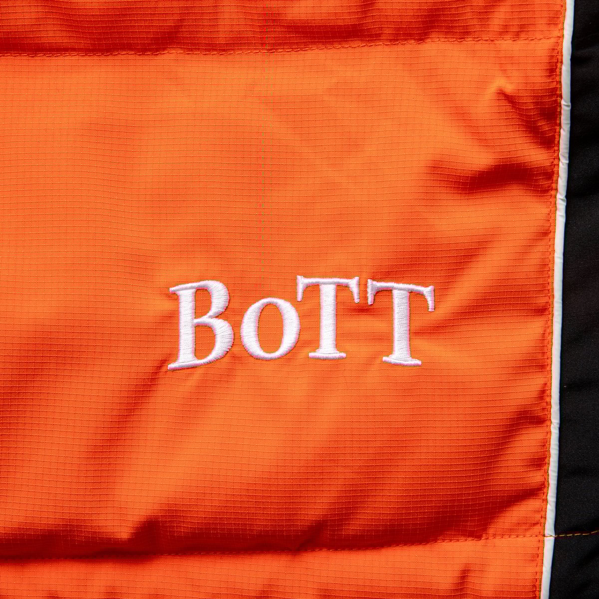 BoTT / B LOGO DOWN JACKET / ORANGE | Sophomore