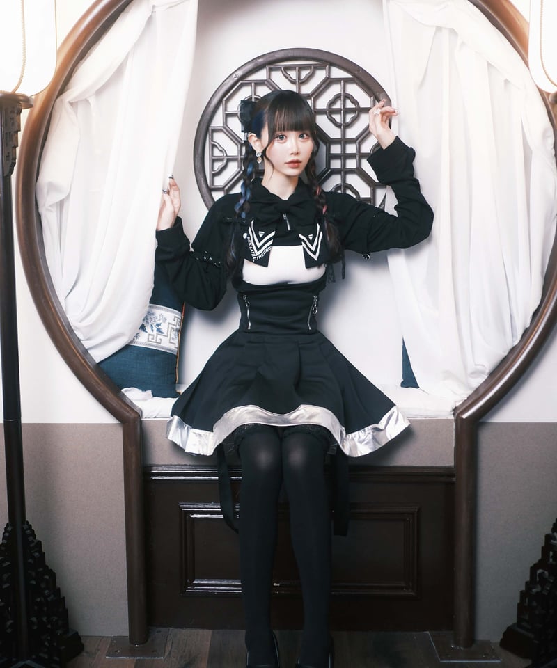 胸空きミニ丈ジャージ》BLACK | HIDOLATRAL THEODOL