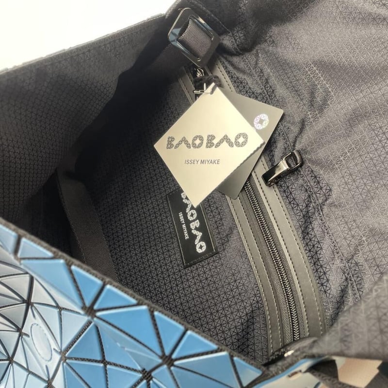 バオバオ イッセイミヤケ ハンドバッグ ブルー 青 未使用品 タグ付き