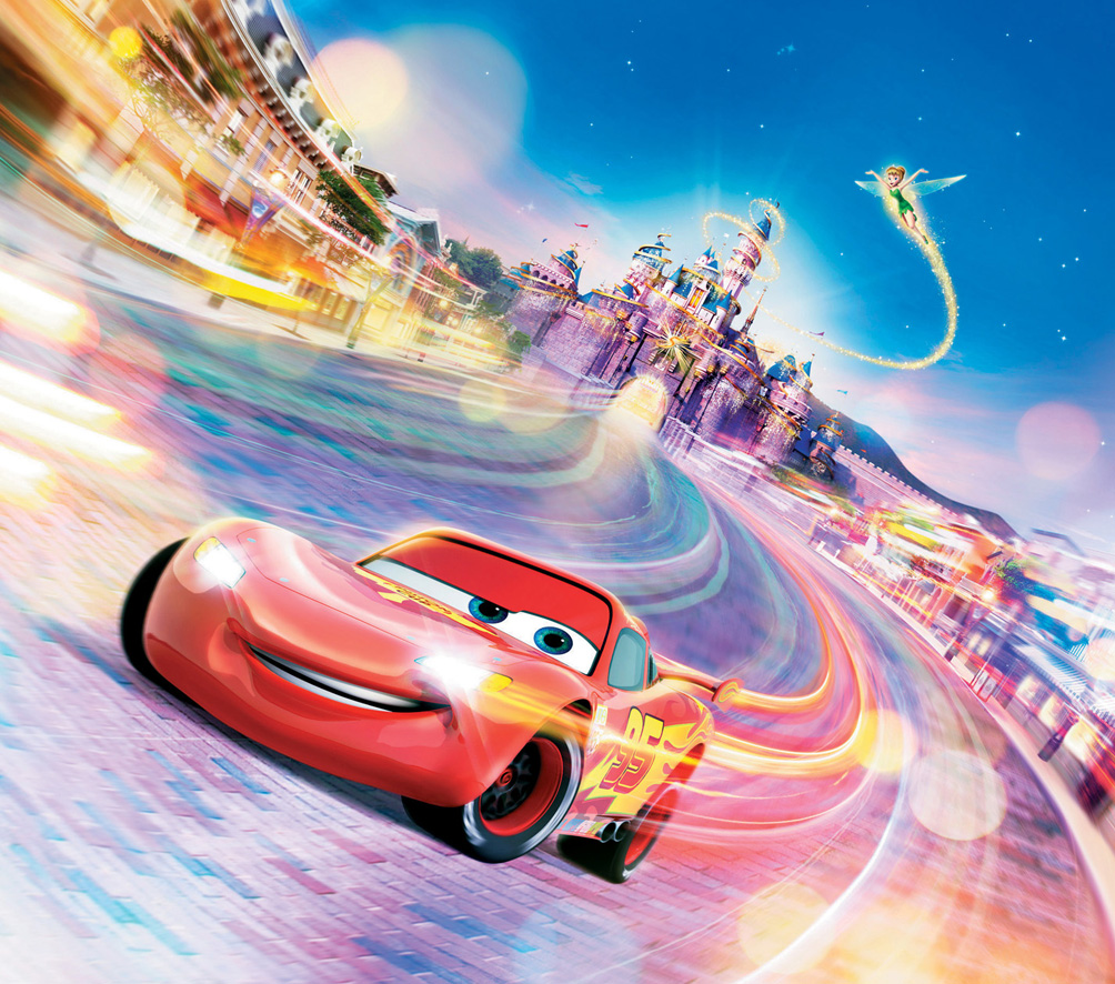 2011年の夏は、香港ディズニーランドに『カーズ2』のキャラクターたち