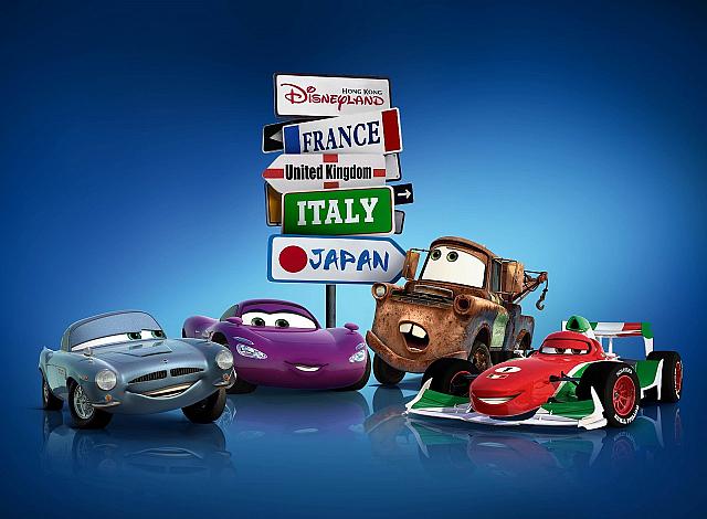 2011年の夏は、香港ディズニーランドに『カーズ2』のキャラクターたち