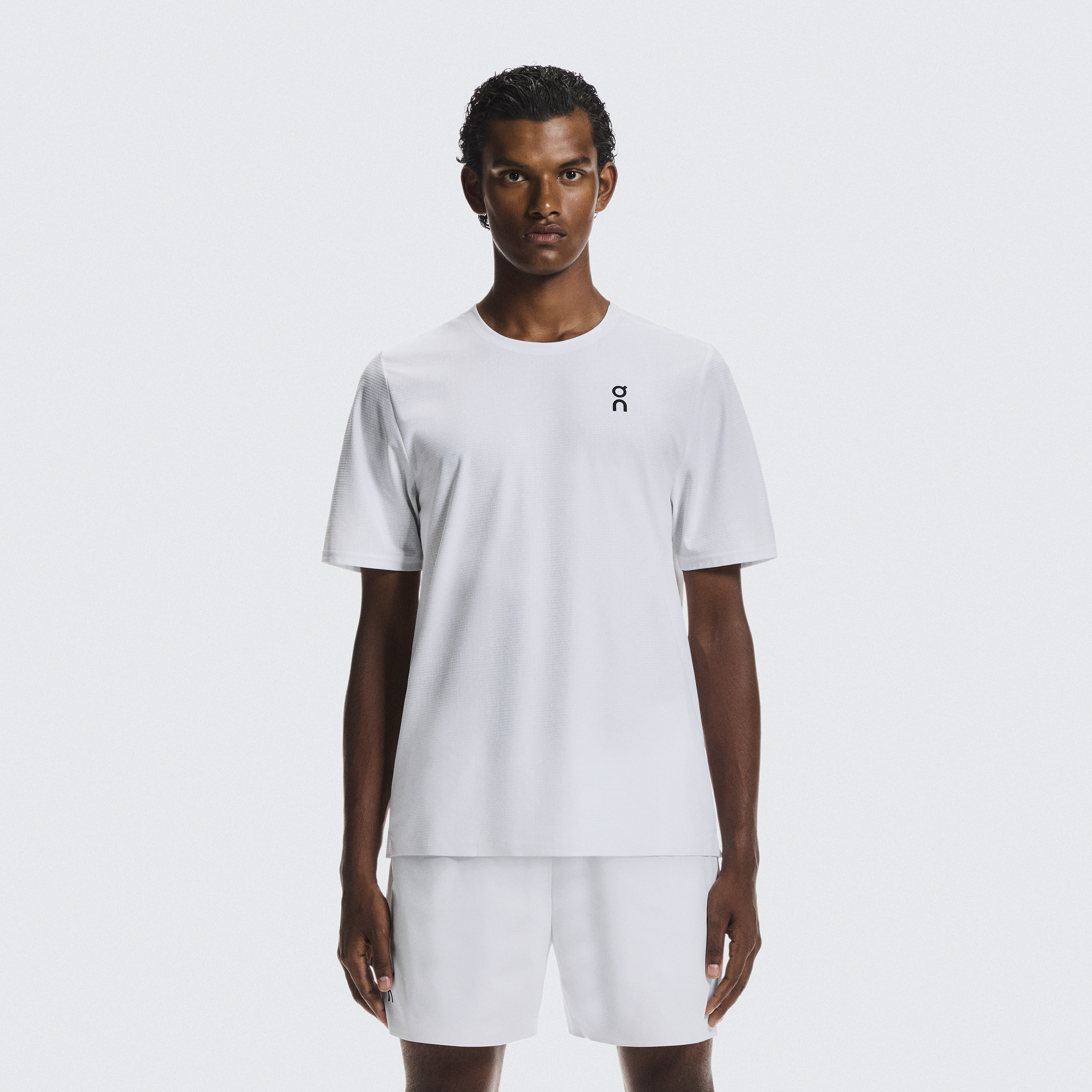 メンズ向けテニスギア | On 日本