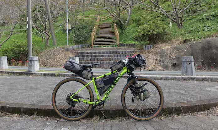 ブラックバーンでバイクパッキング！バッグ選びに終止符を。 | CYCLE