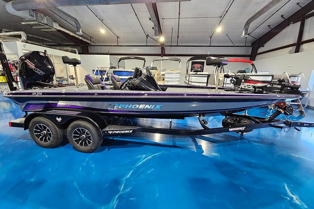 New 2026 Phoenix 721 ZXL, 29461 Moncks Corner - Boat Trader