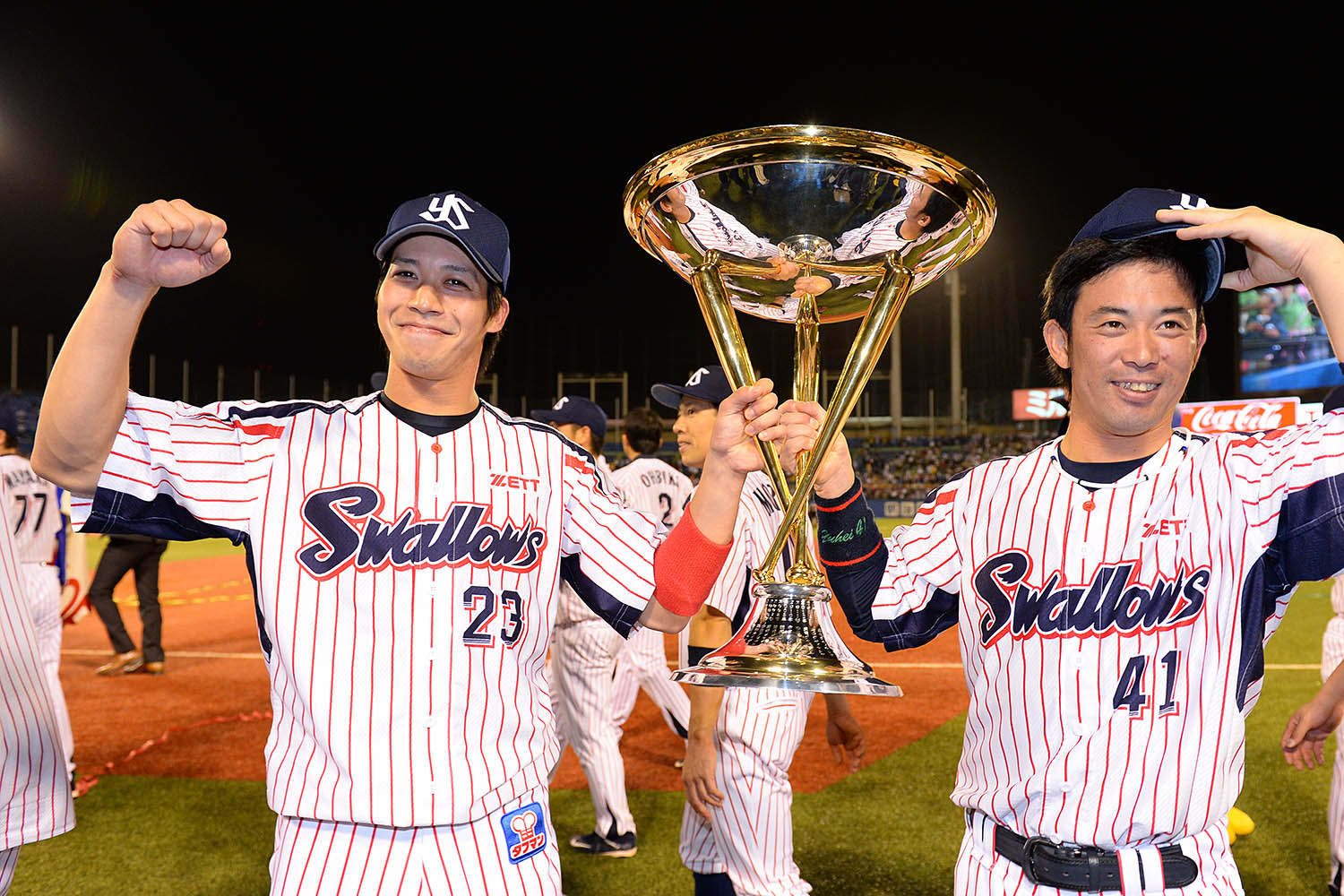 セ界制覇の立役者、ヤクルトスワローズ山田哲人と村上宗隆 日本一に