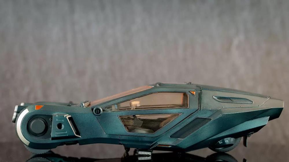 Blade Runner 2049 K's Spinner 1/32 Scale Model Kit