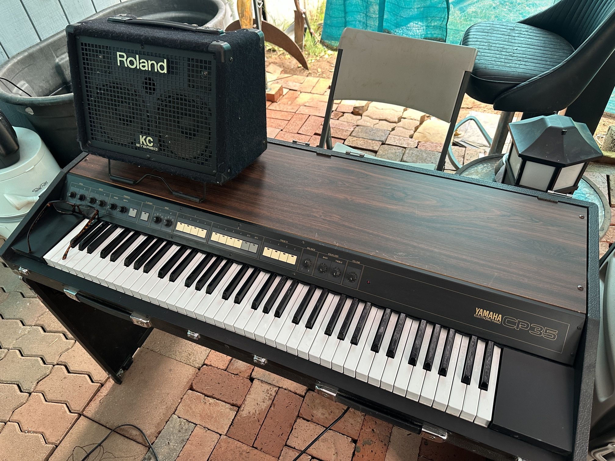 Yamaha CP35 Electronic Piano - www.nhima.co.zm