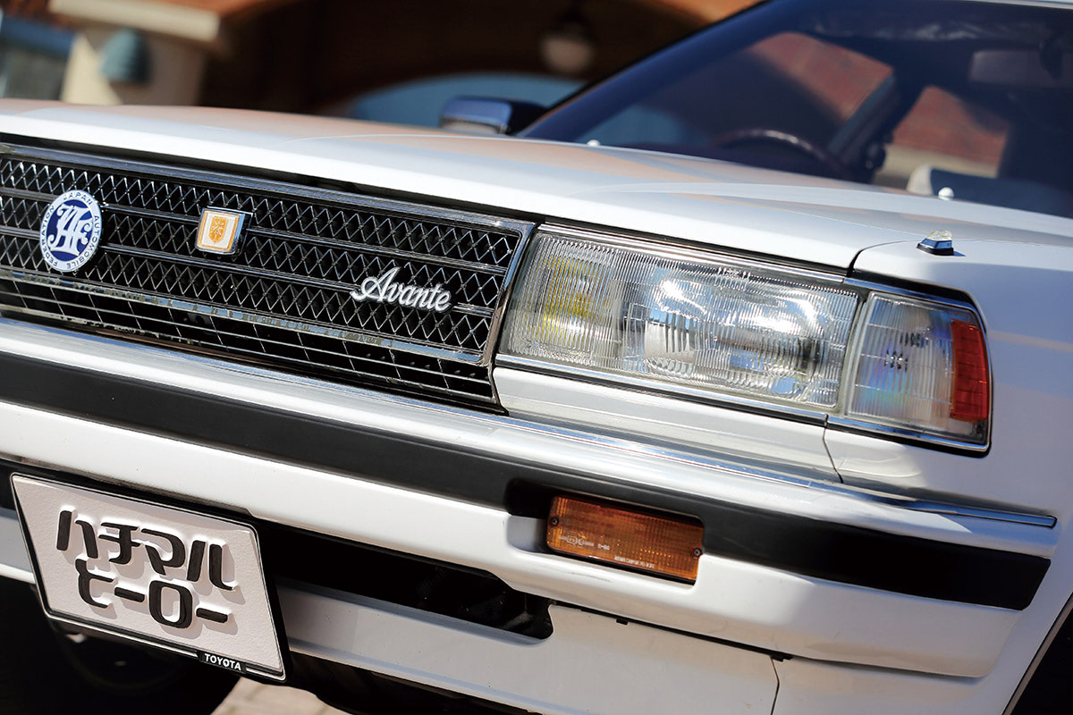 走りに特化した「S」グレードもあったスポーティーサルーン、71系