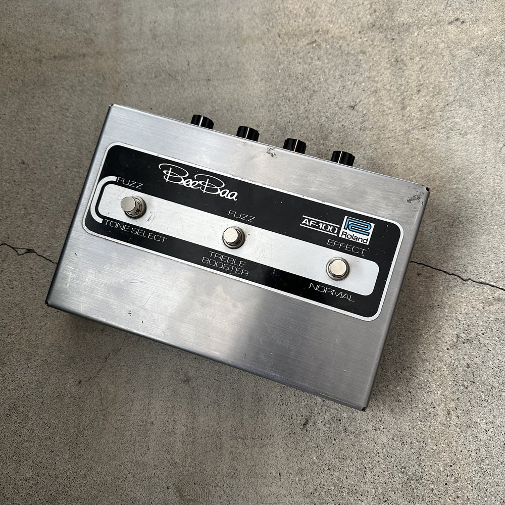 Roland AF-100 BeeBaa — Uniform Music