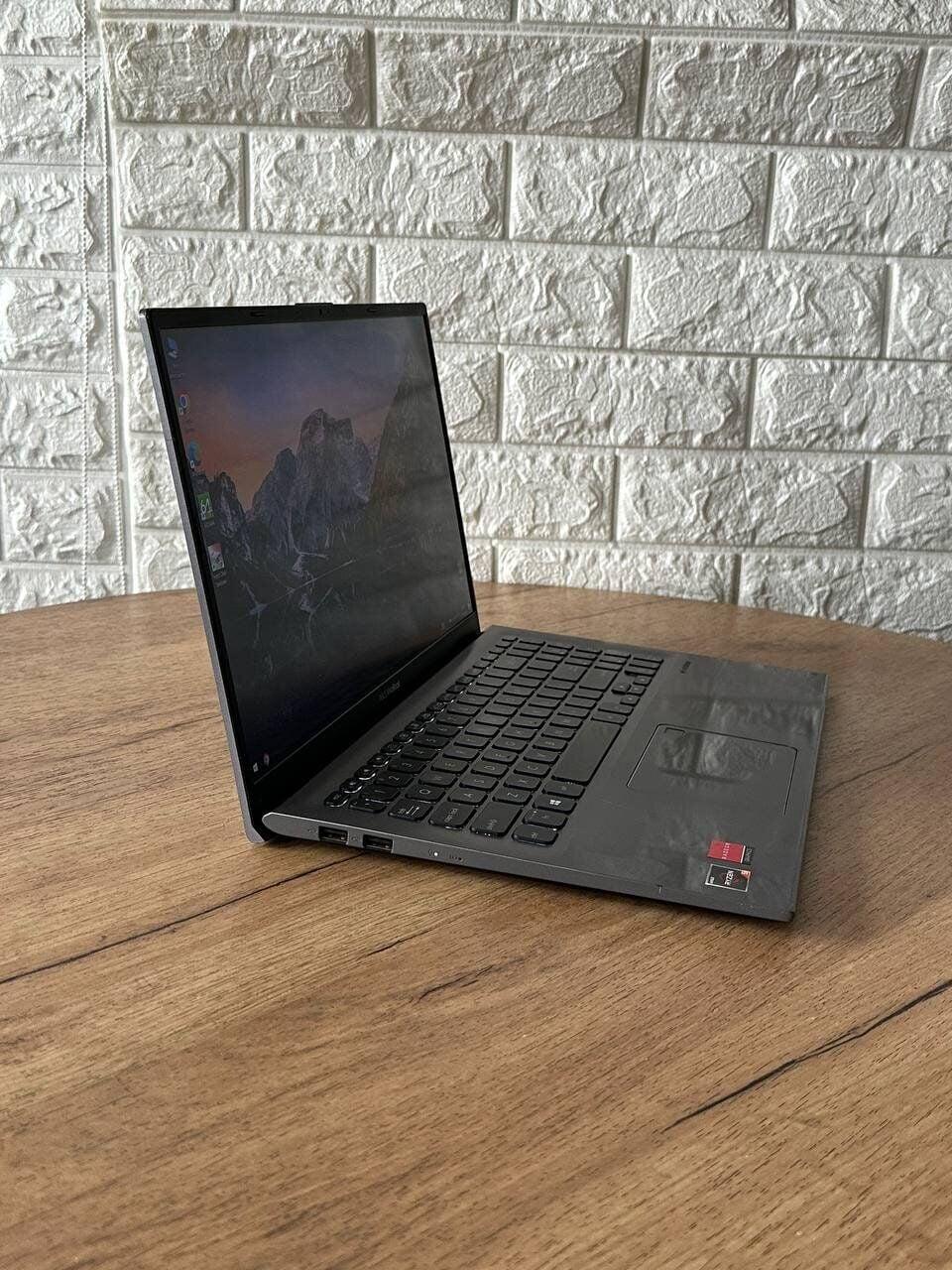 Ультрабук Б-клас Asus VivoBook 15 X512DA/ 15.6