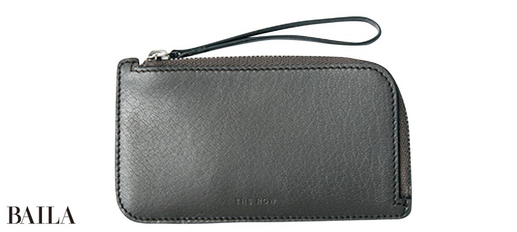 ザ・ロウ】長く愛用したい！上質なレザーとミニマルなデザインの