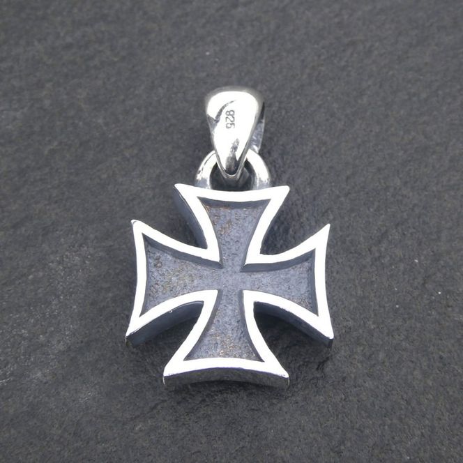 Iron cross pendant アイアン クロス ペンダント ｜ シルバー