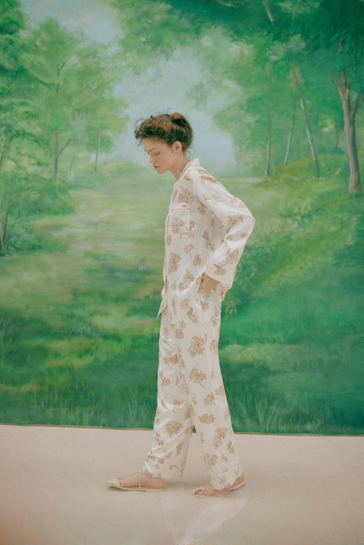 ジェラート ピケ』とアルフォンス・ミュシャがコラボ！ 名画をデザイン