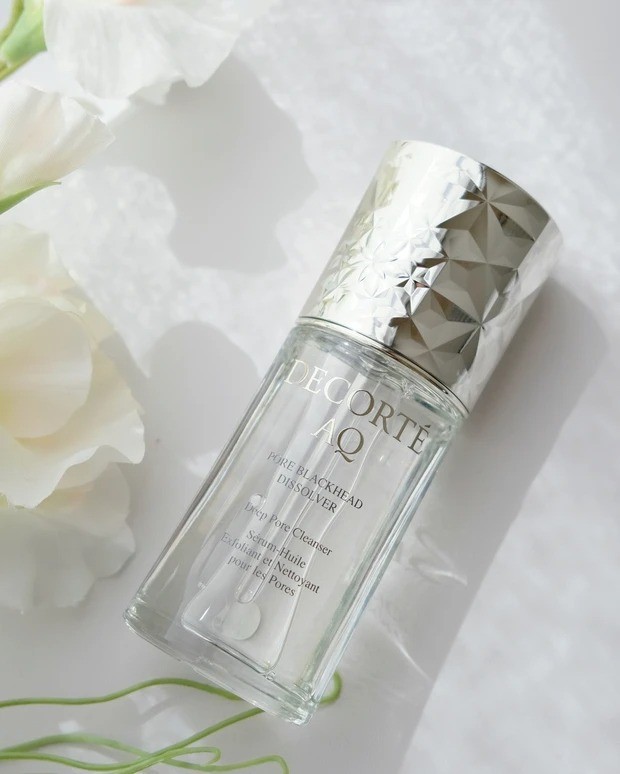 毛穴ケア革命】新作「コスメデコルテ AQ 毛穴美容液オイル」の魅力