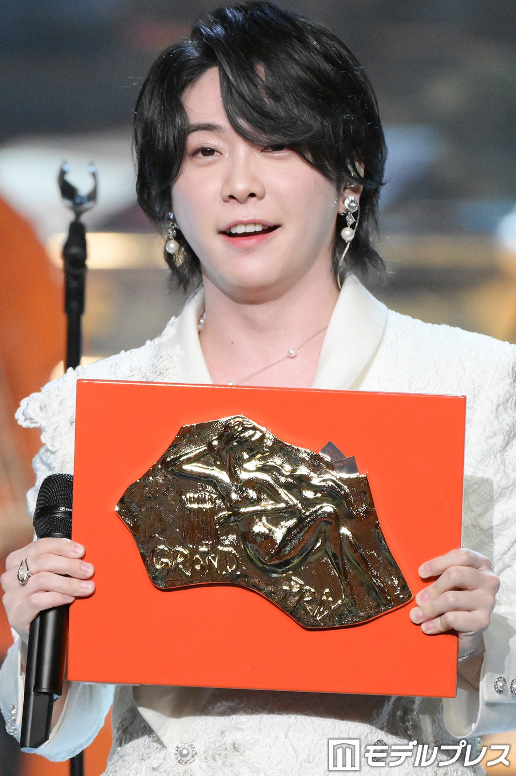 Mrs. GREEN APPLE「レコ大」大賞初受賞 結成10周年で快挙＜第65回輝く