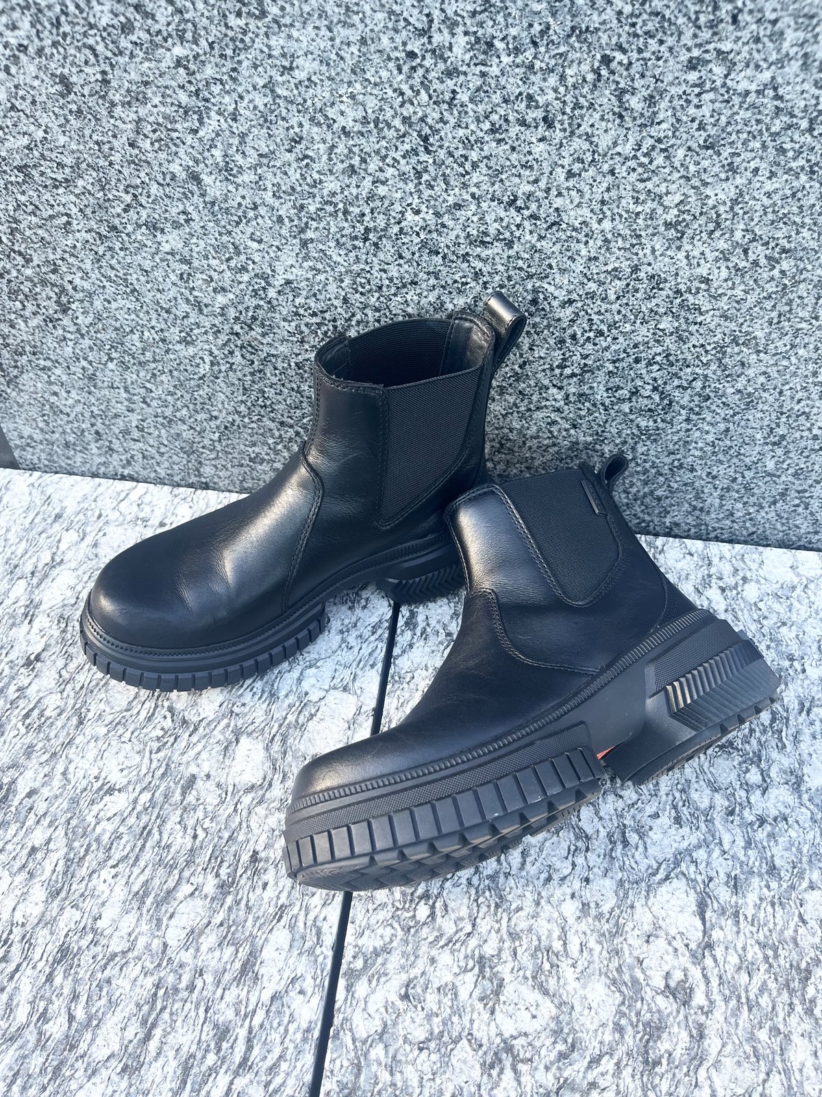 突然の豪雨。足元の備えに【ソレル（SOREL）】のブーツを選ぶ理由