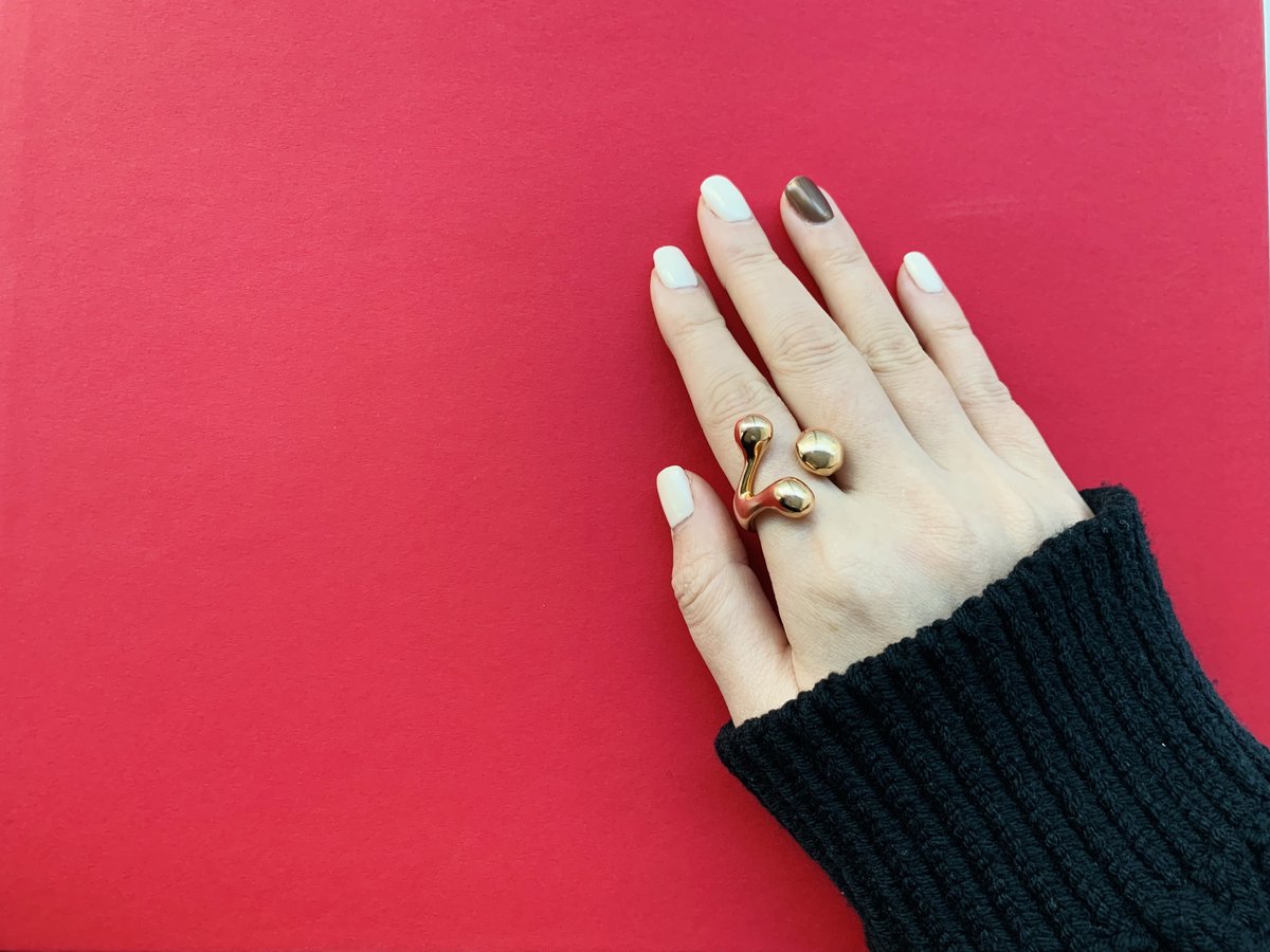 おしゃれな大人の愛用品、【モニカ・カスティリオーニ】のリング