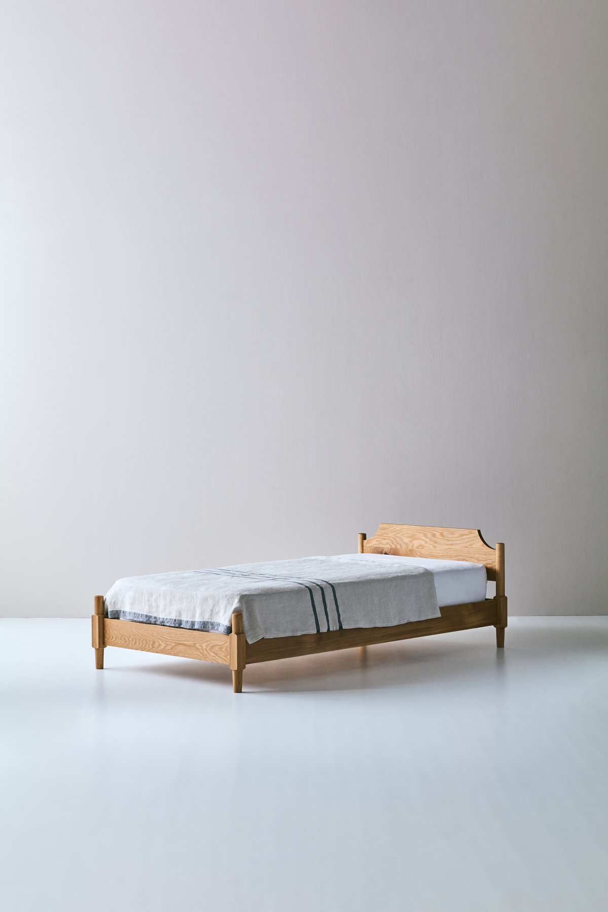 ザ・コンランショップ】のオリジナル家具「Ann Shaker」が誕生