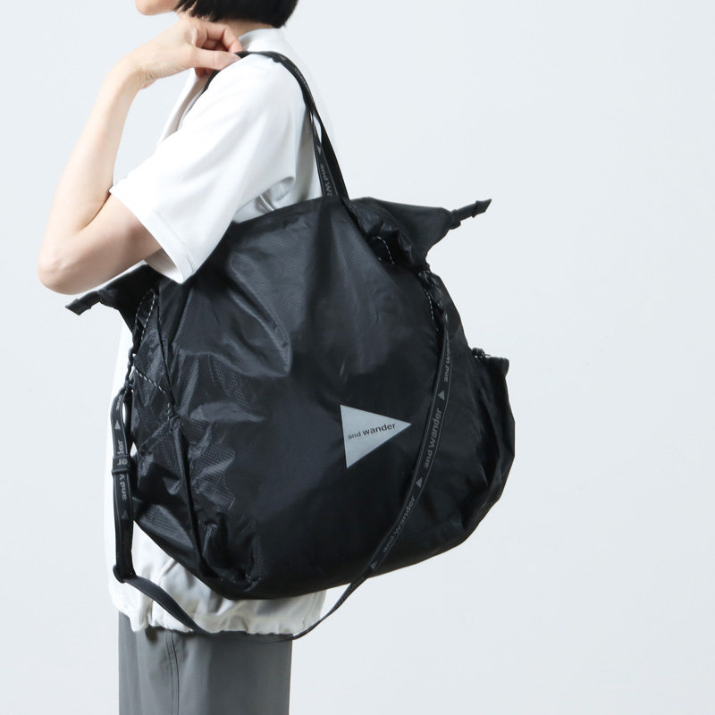 and wander (アンドワンダー) sil tote bag / シルトートバッグ