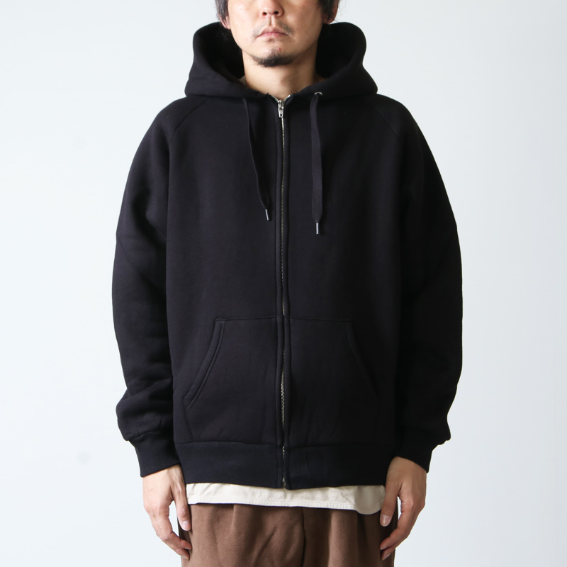 COMOLI (コモリ) C/W 裏毛ジップパーカ