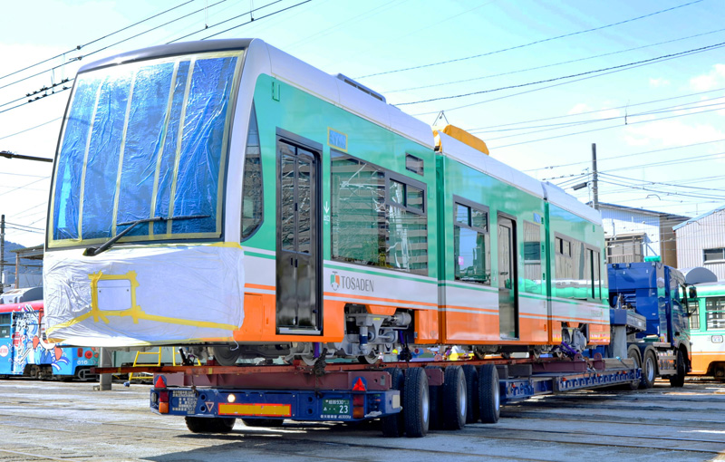 とさでん低床電車3台目 来月下旬運行|47NEWS（よんななニュース）
