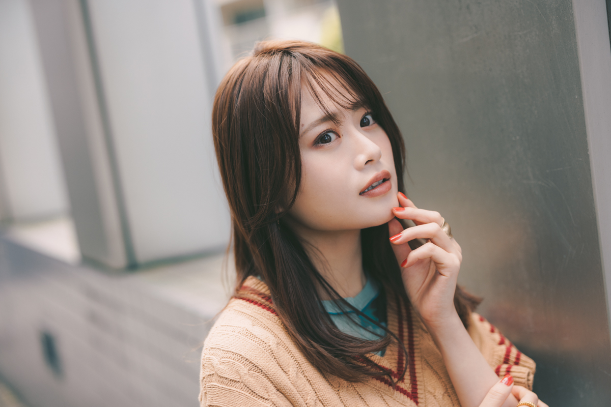 未公開カットあり】山崎怜奈さん（28）知性の合間にのぞく“素の表情