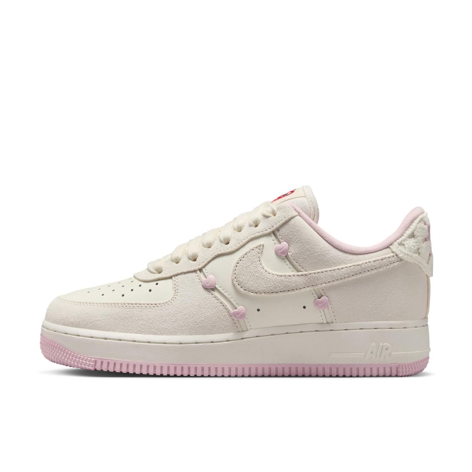 NIKE】 ナイキ W AIR FORCE 1 '07 LX ウィメンズ エア フォース 1 '07