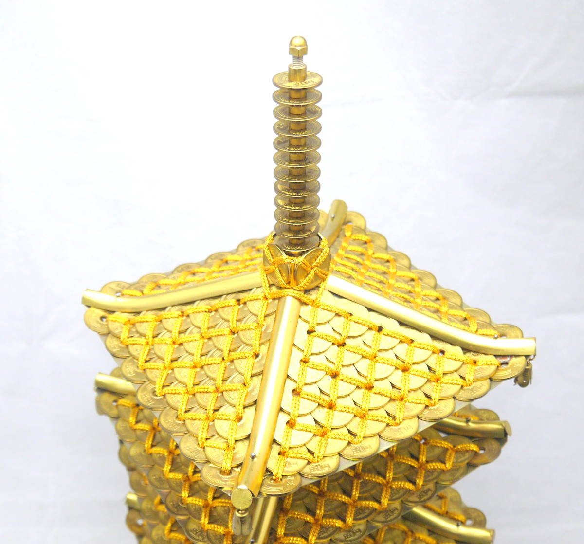 五重塔 工芸品 桃山作 編み細工 5円玉の五重之塔 インテリア装飾